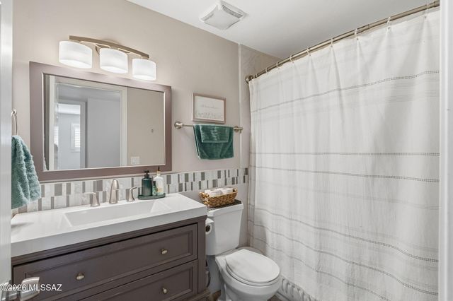 9148 E Bellevue Street, Tucson, AZ 85715