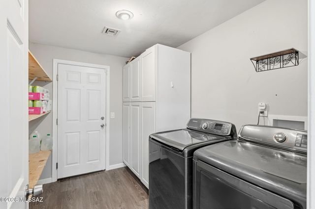 9148 E Bellevue Street, Tucson, AZ 85715