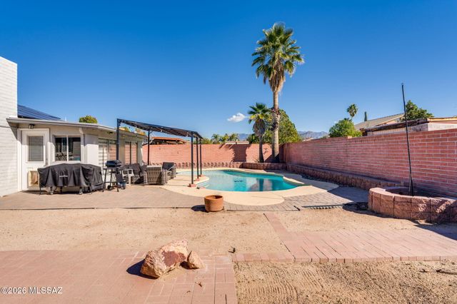9148 E Bellevue Street, Tucson, AZ 85715