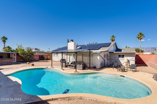 9148 E Bellevue Street, Tucson, AZ 85715