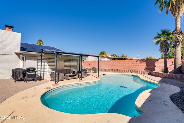 9148 E Bellevue Street, Tucson, AZ 85715