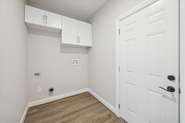 5437 Edgewater Court, Willis, TX 77318