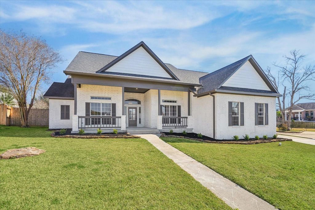 5437 Edgewater Court, Willis, TX 77318