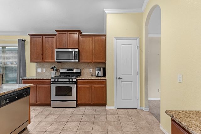 1714 Balsam Spruce Circle, Conroe, TX 77301