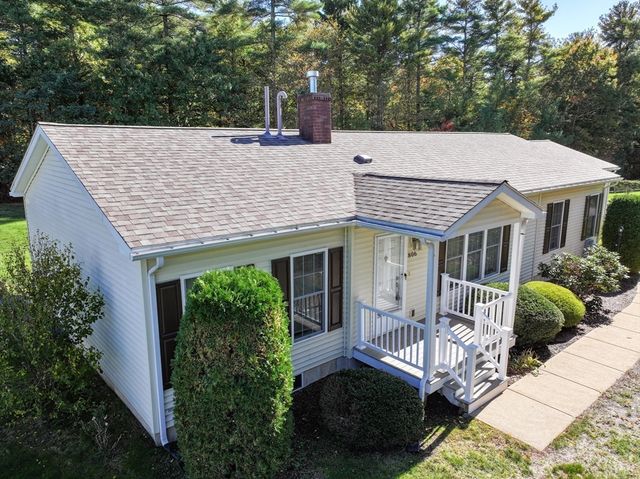 806 Waverly Street, Middleboro, MA 02346