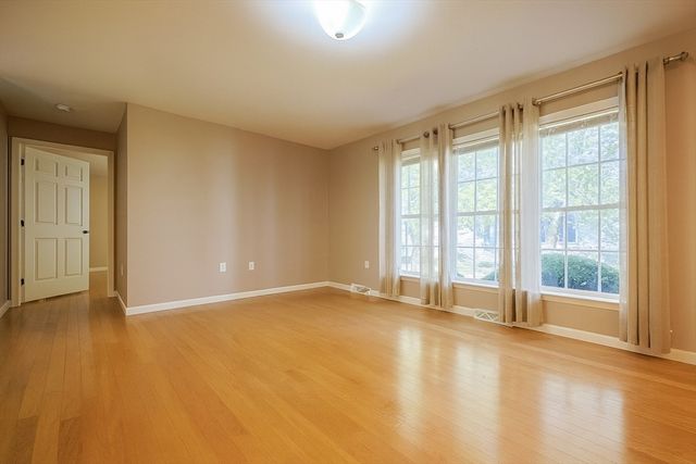 806 Waverly Street, Middleboro, MA 02346