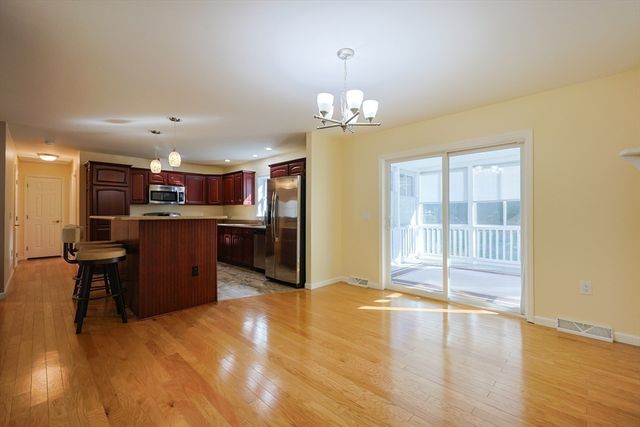 806 Waverly Street, Middleboro, MA 02346