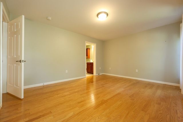 806 Waverly Street, Middleboro, MA 02346