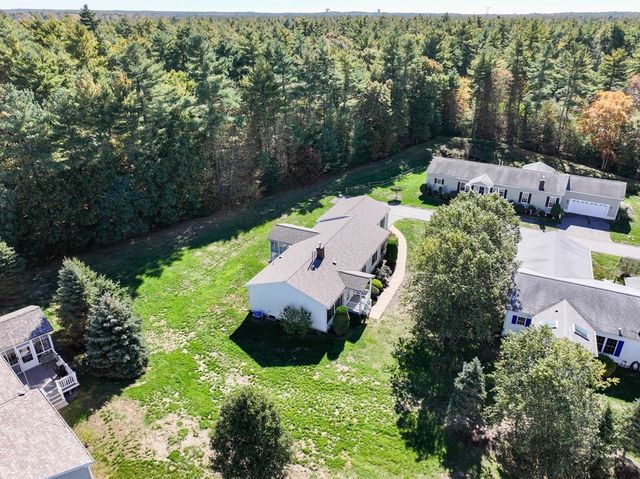 806 Waverly Street, Middleboro, MA 02346