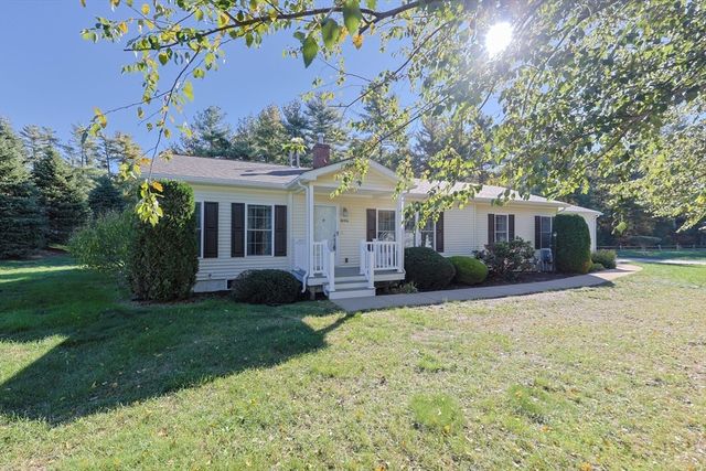 806 Waverly Street, Middleboro, MA 02346