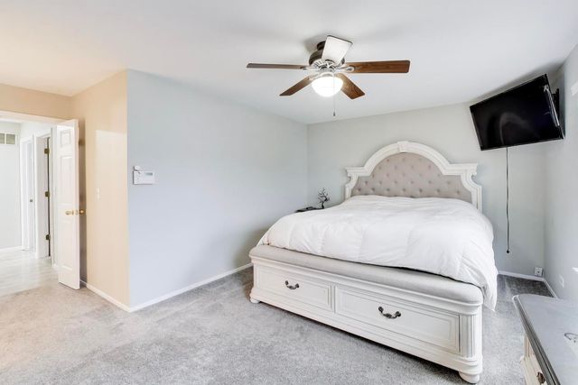 1239 Spring Valley Drive, Carol Stream, IL 60188