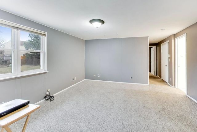 1239 Spring Valley Drive, Carol Stream, IL 60188