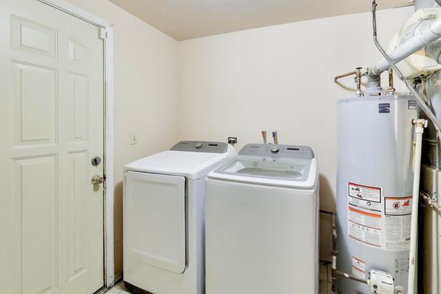 1239 Spring Valley Drive, Carol Stream, IL 60188