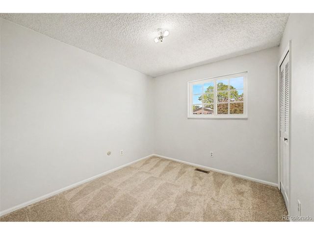 1509 S Vivian St, Longmont, CO 80501