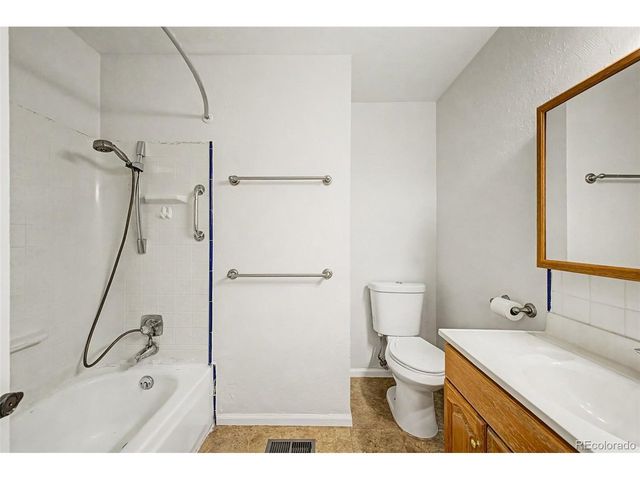 1509 S Vivian St, Longmont, CO 80501