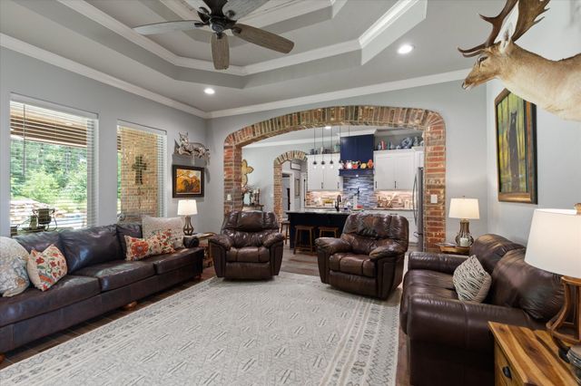 172 Heather Ln., Diana, TX 75640