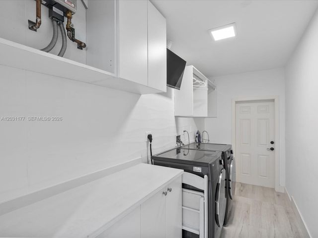 4901 Grant St, Hollywood, FL 33021