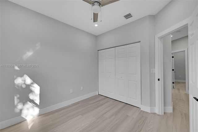 884 NW 170th Ter, Pembroke Pines, FL 33028