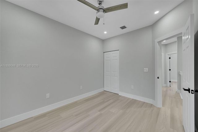 884 NW 170th Ter, Pembroke Pines, FL 33028