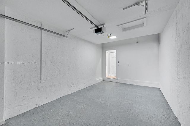 884 NW 170th Ter, Pembroke Pines, FL 33028