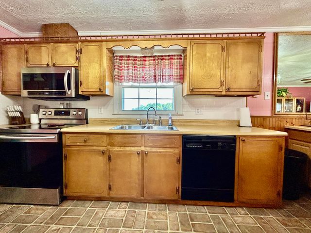 237 Magnolia Avenue, Somerset, KY 42503