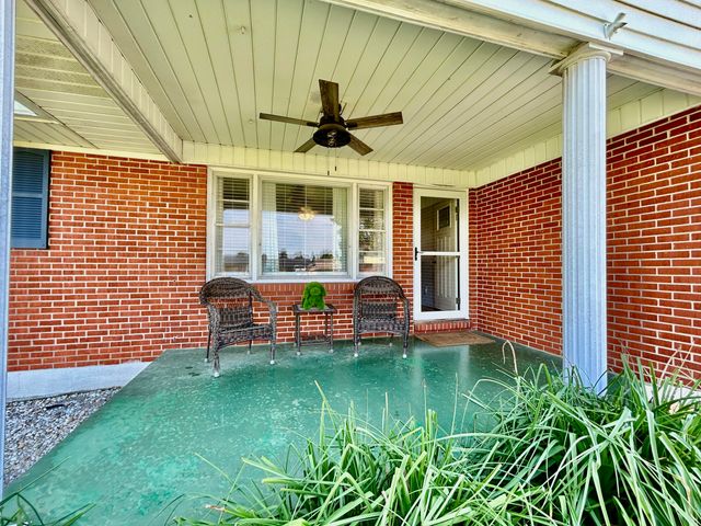 237 Magnolia Avenue, Somerset, KY 42503