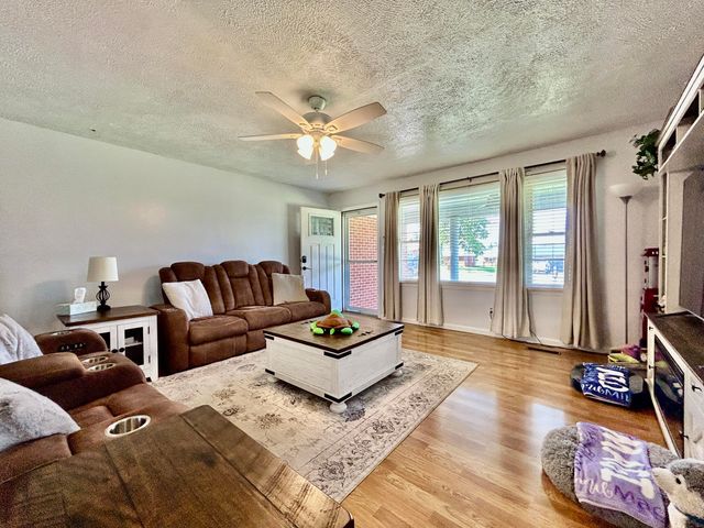 237 Magnolia Avenue, Somerset, KY 42503