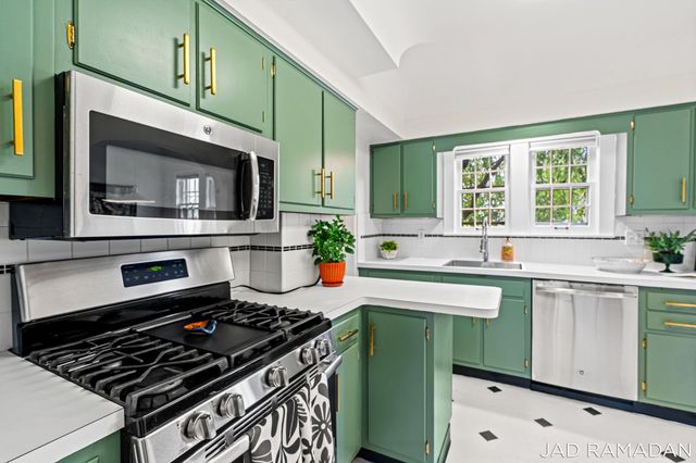 2200 College Avenue Se, City Of Grand Rapids, MI 49507