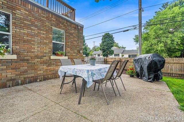 2200 College Avenue Se, City Of Grand Rapids, MI 49507
