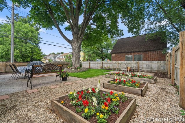 2200 College Avenue Se, City Of Grand Rapids, MI 49507