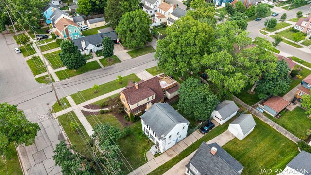 2200 College Avenue Se, City Of Grand Rapids, MI 49507