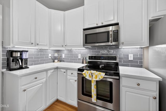 303 Cameron Glen Drive, Apex, NC 27502