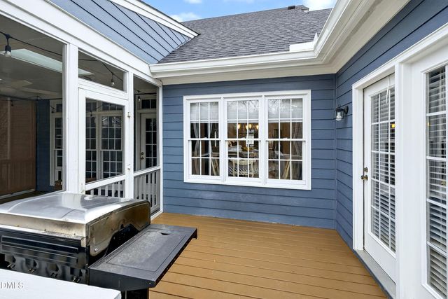 303 Cameron Glen Drive, Apex, NC 27502