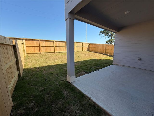 5918 Mercer Street, Cut And Shoot, TX 77303
