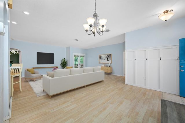 12707 LINDA DRIVE, Tampa, FL 33612