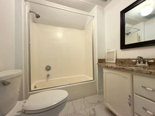 99 Pine St 1, Waltham, MA 02453