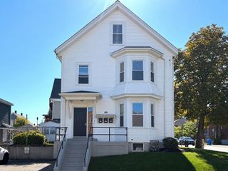 99 Pine St 1, Waltham, MA 02453