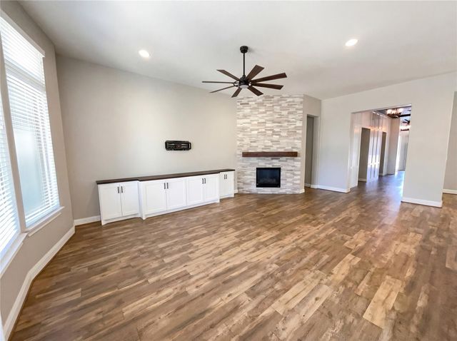 4409 Tanglewood Estates DR, Leander, TX 78641