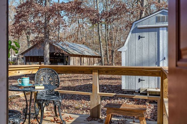 270 Neil Dr, Smithville, TN 37166