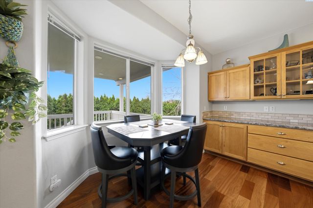 143 Mattis Dr, Richland, WA 99352