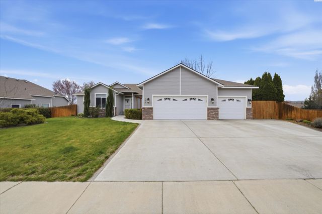 143 Mattis Dr, Richland, WA 99352