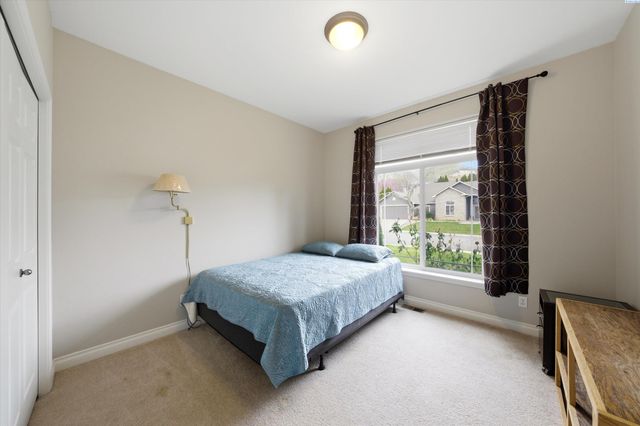 143 Mattis Dr, Richland, WA 99352