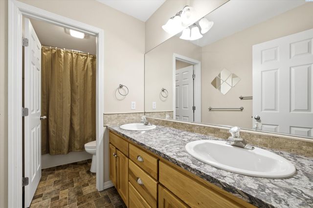 143 Mattis Dr, Richland, WA 99352