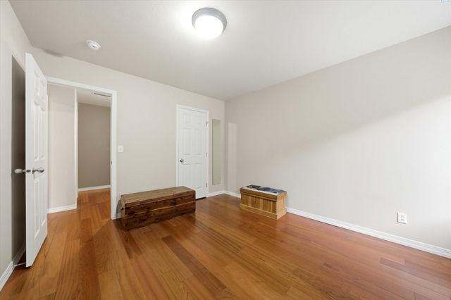 143 Mattis Dr, Richland, WA 99352