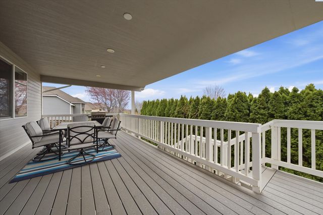 143 Mattis Dr, Richland, WA 99352