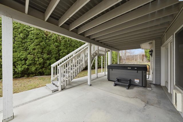 143 Mattis Dr, Richland, WA 99352