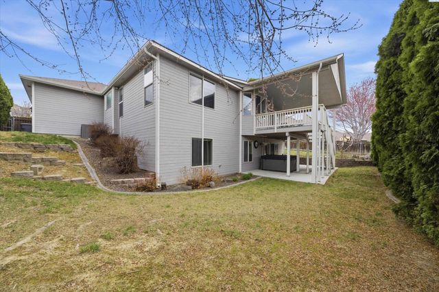 143 Mattis Dr, Richland, WA 99352