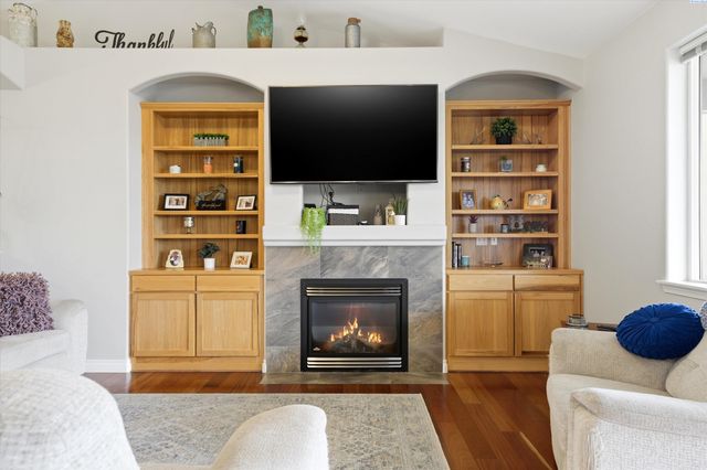 143 Mattis Dr, Richland, WA 99352