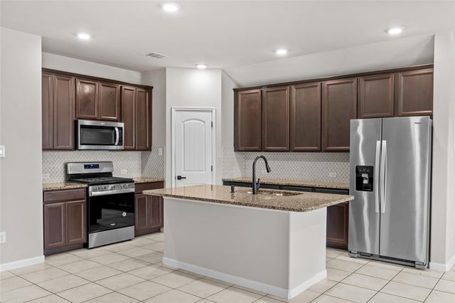 2218 Levant Lane, Baytown, TX 77523