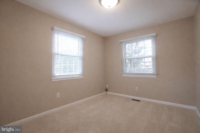 16252 TACONIC CIR, Dumfries, VA 22025